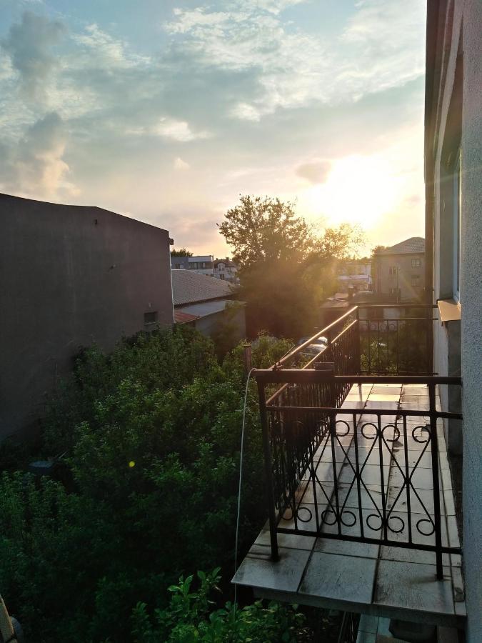 Bed and Breakfast La Madriguera Raszyn Exterior foto