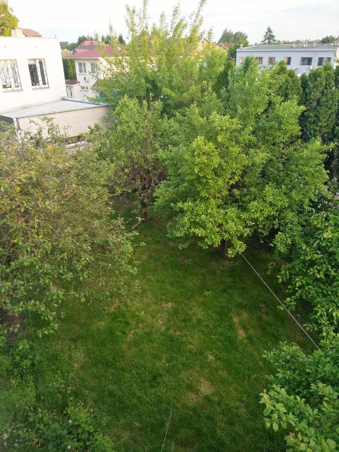 Bed and Breakfast La Madriguera Raszyn Exterior foto