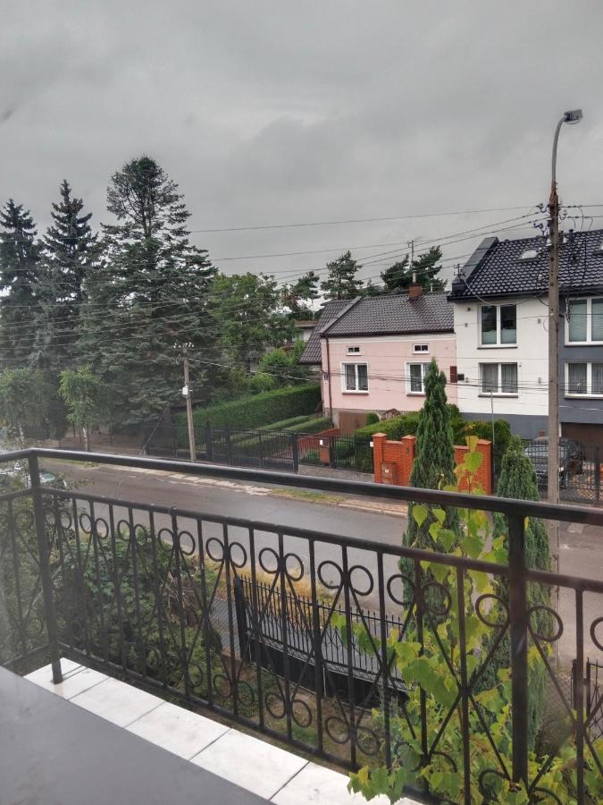 Bed and Breakfast La Madriguera Raszyn Exterior foto