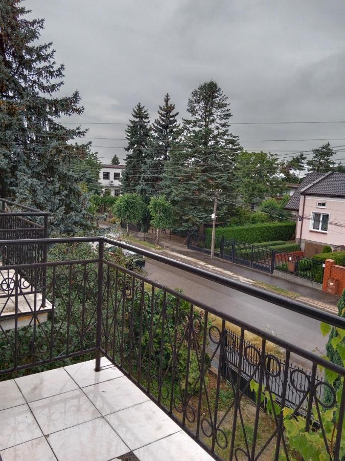 Bed and Breakfast La Madriguera Raszyn Exterior foto