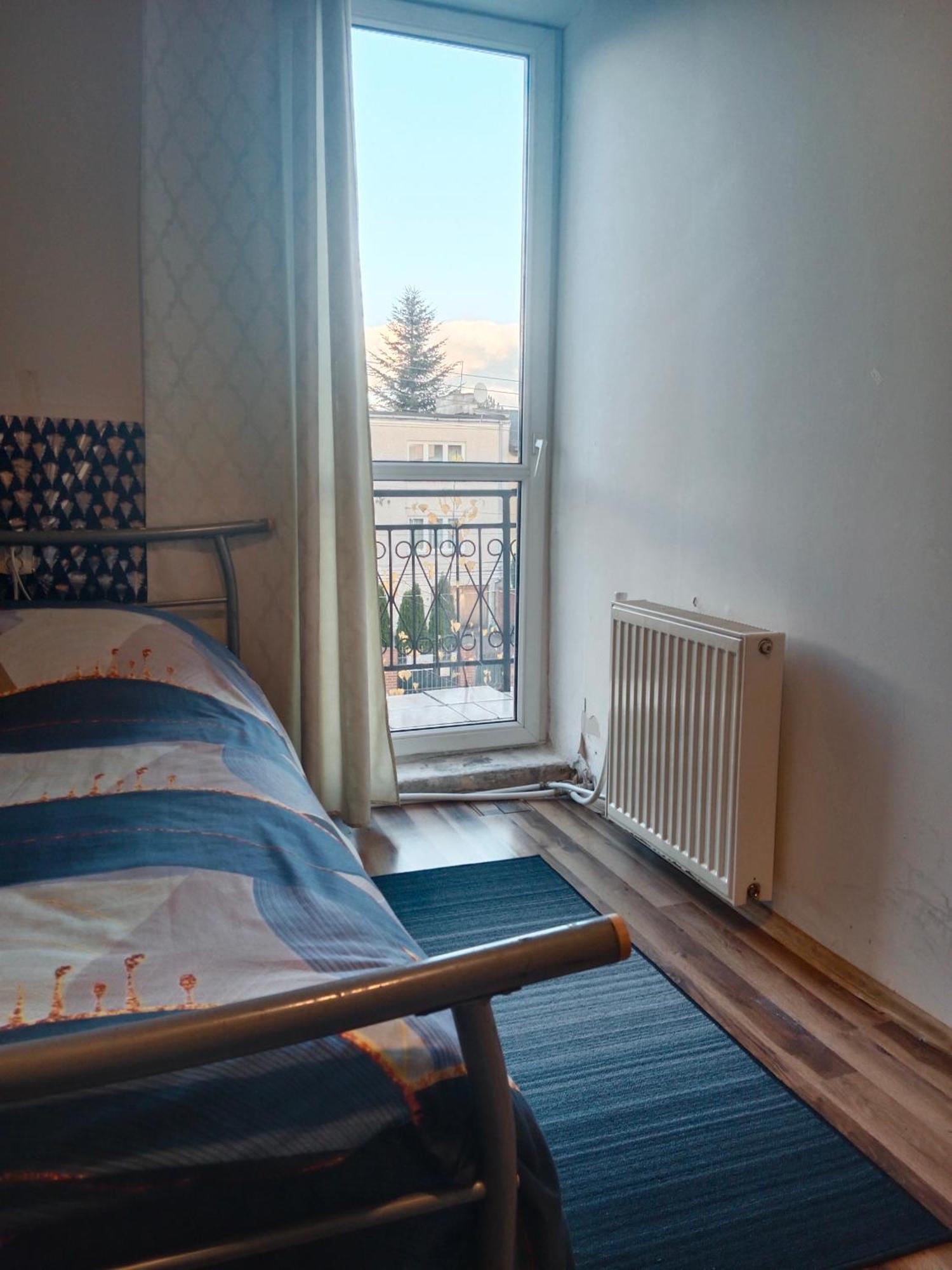 Bed and Breakfast La Madriguera Raszyn Exterior foto